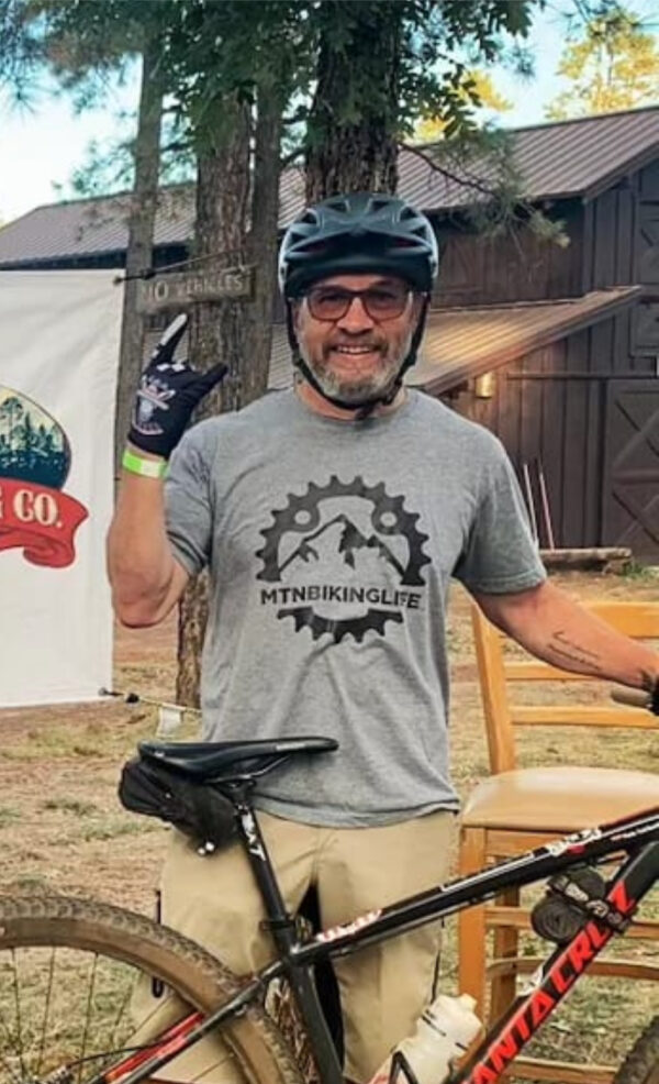 MTN BIKING LIFE Tee